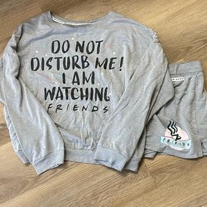 Woman’s FRIENDS Pajamas!
